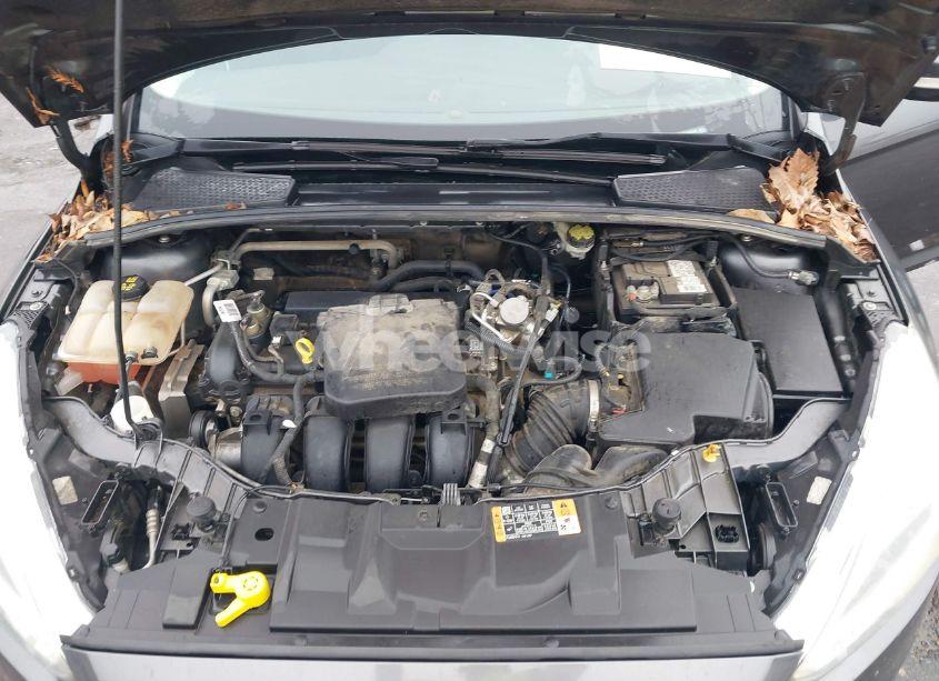 Photo 10 of 2016 Ford Focus SE (VIN 1FADP3F26GL365269)