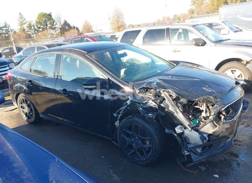 Photo 13 of 2016 Ford Focus SE (VIN 1FADP3F26GL381536)