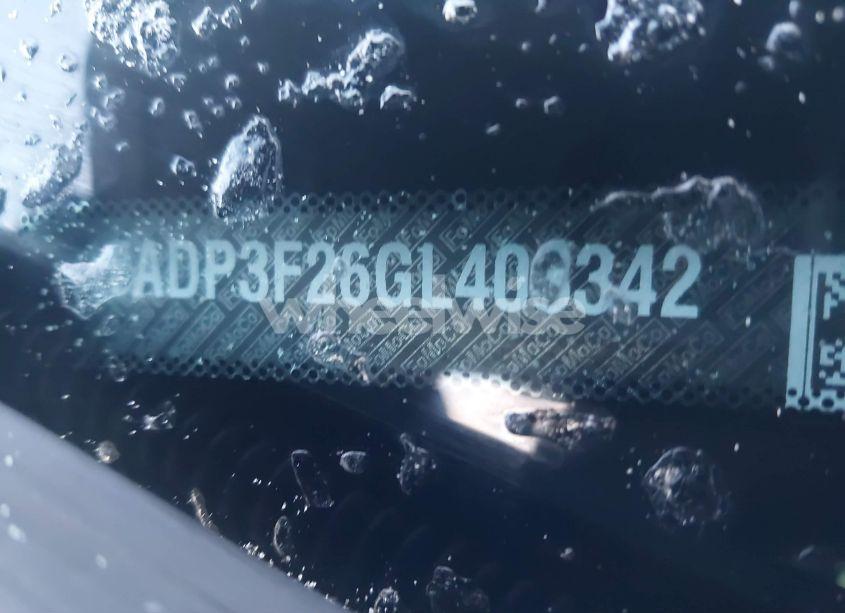 Photo 9 of 2016 Ford Focus SE (VIN 1FADP3F26GL403342)