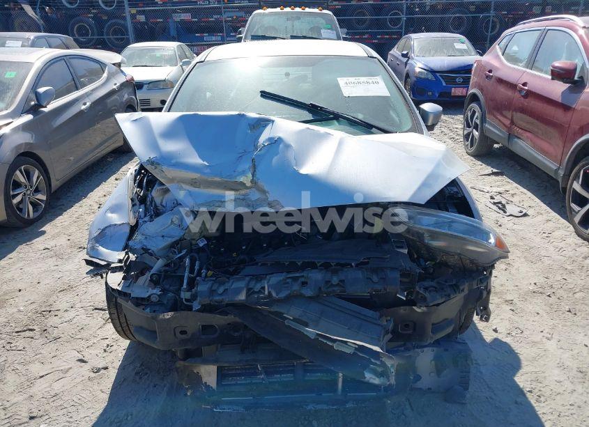 Photo 12 of 2017 Ford Focus SE (VIN 1FADP3F26HL227698)