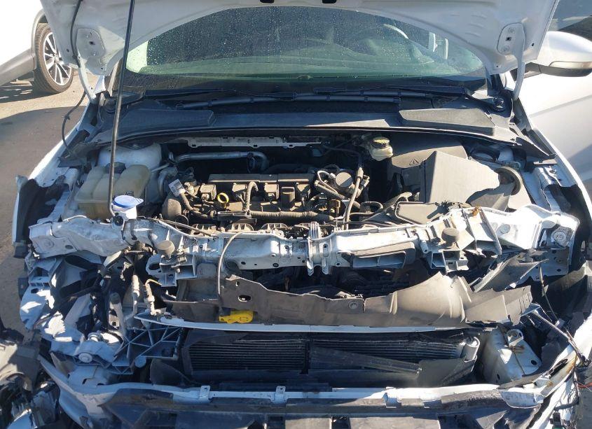 Photo 10 of 2017 Ford Focus SE (VIN 1FADP3F26HL232528)