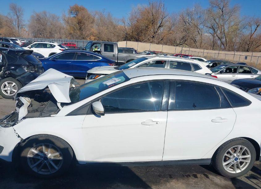 Photo 14 of 2017 Ford Focus SE (VIN 1FADP3F26HL232528)