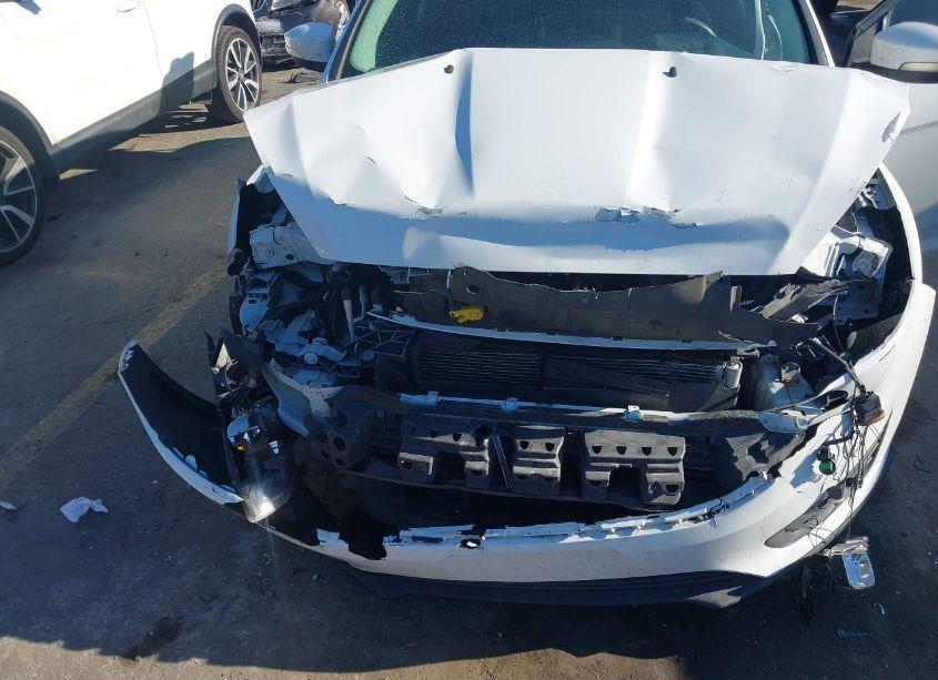 Photo 6 of 2017 Ford Focus SE (VIN 1FADP3F26HL232528)