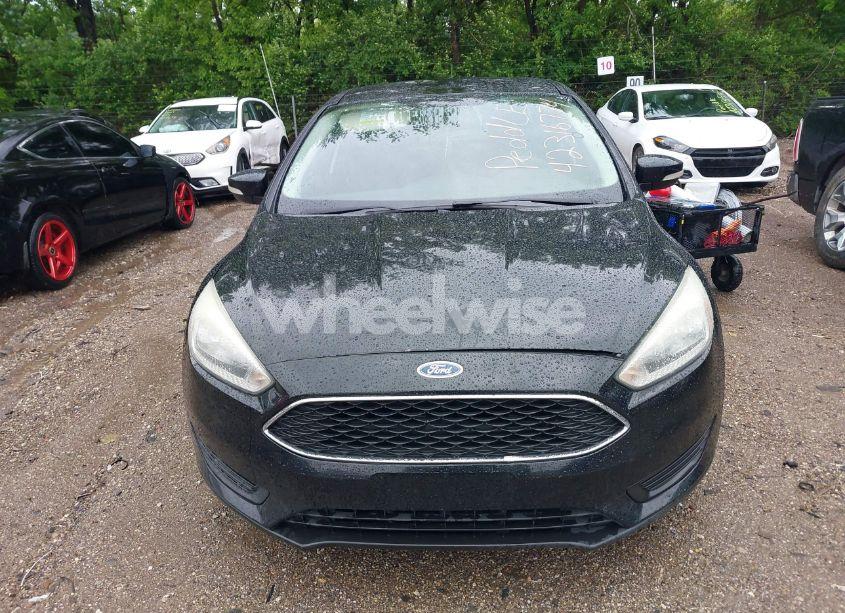 Photo 6 of 2017 Ford Focus SE (VIN 1FADP3F26HL276139)