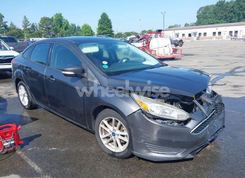 Photo 13 of 2017 Ford Focus SE (VIN 1FADP3F26HL317546)