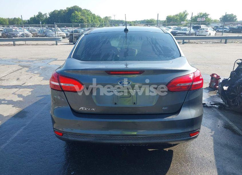 Photo 16 of 2017 Ford Focus SE (VIN 1FADP3F26HL317546)