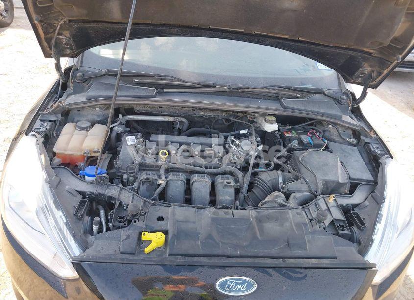 Photo 10 of 2017 Ford Focus SE (VIN 1FADP3F26HL342298)