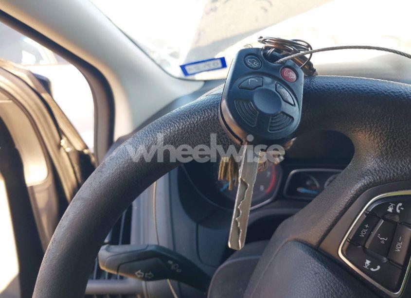 Photo 11 of 2017 Ford Focus SE (VIN 1FADP3F26HL342298)