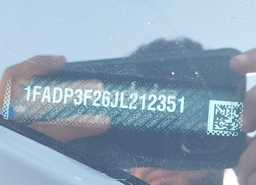 Photo 9 of 2018 Ford Focus SE (VIN 1FADP3F26JL212351)