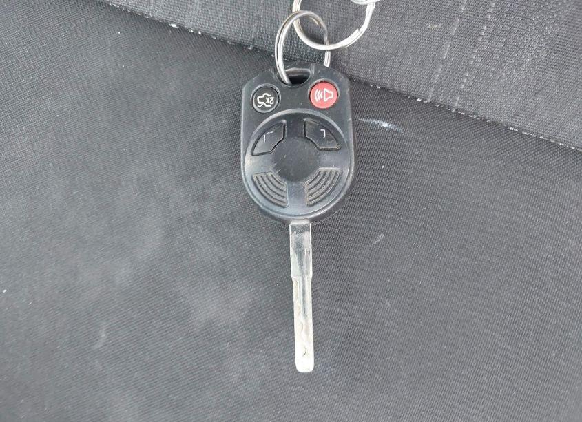 Photo 11 of 2018 Ford Focus SE (VIN 1FADP3F26JL212608)