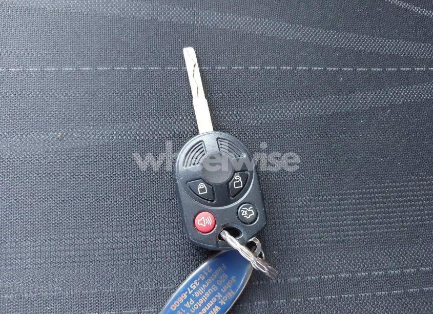 Photo 11 of 2018 Ford Focus SE (VIN 1FADP3F26JL214102)