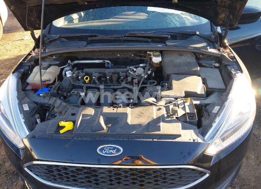 Photo 10 of 2018 Ford Focus SE (VIN 1FADP3F26JL222264)