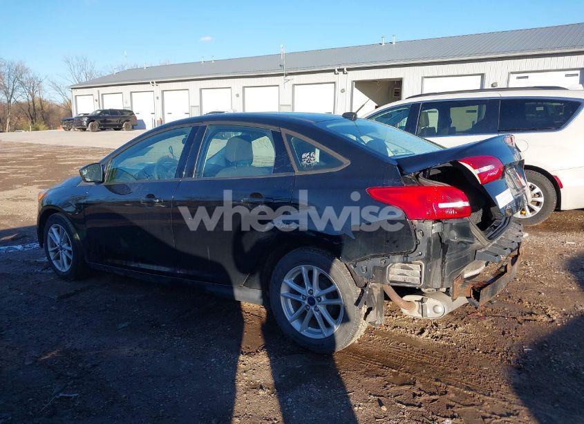 Photo 15 of 2018 Ford Focus SE (VIN 1FADP3F26JL222264)