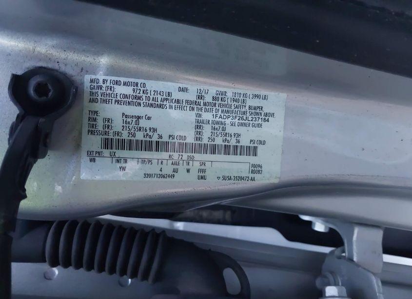 Photo 9 of 2018 Ford Focus SE (VIN 1FADP3F26JL237184)