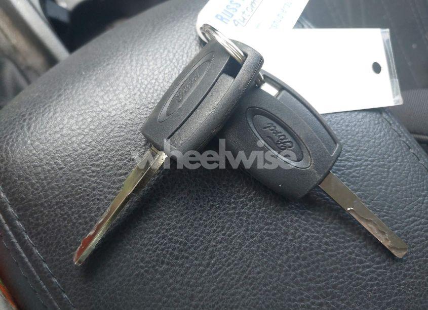 Photo 11 of 2018 Ford Focus SE (VIN 1FADP3F26JL237556)