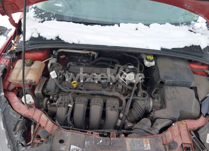 Photo 10 of 2018 Ford Focus SE (VIN 1FADP3F26JL246032)