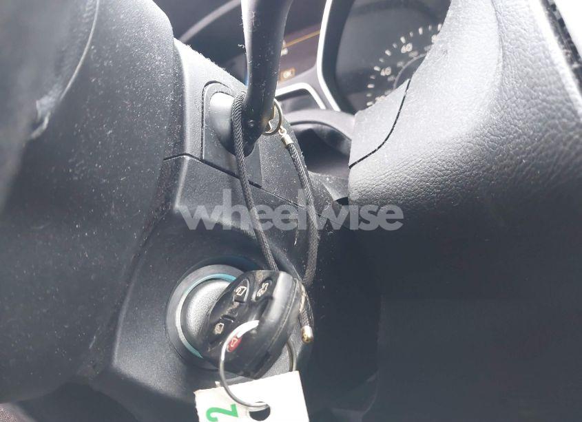 Photo 11 of 2018 Ford Focus SE (VIN 1FADP3F26JL246032)