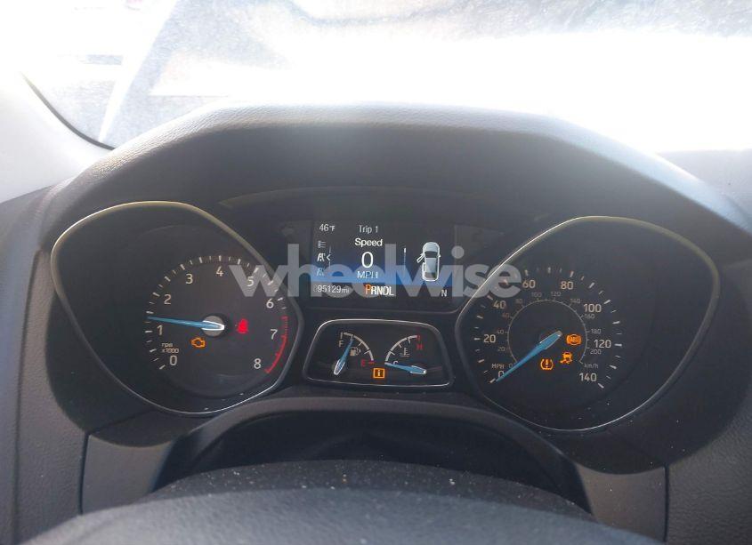 Photo 7 of 2018 Ford Focus SE (VIN 1FADP3F26JL284182)