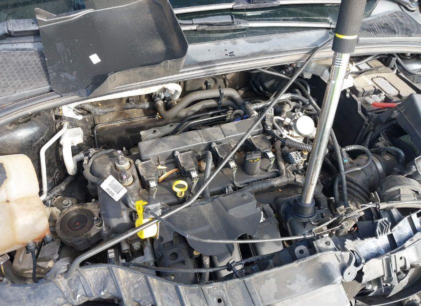 Photo 10 of 2018 Ford Focus SE (VIN 1FADP3F26JL301739)