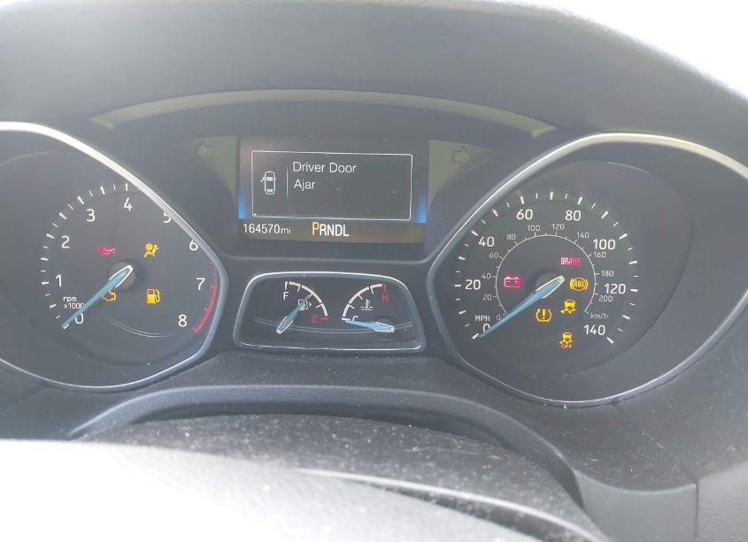 Photo 7 of 2018 Ford Focus SE (VIN 1FADP3F26JL301739)