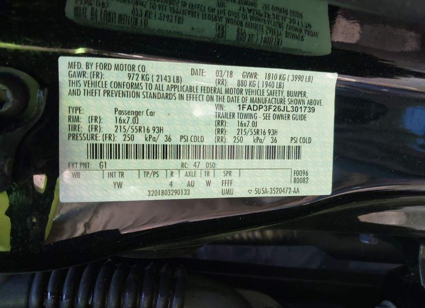 Photo 9 of 2018 Ford Focus SE (VIN 1FADP3F26JL301739)