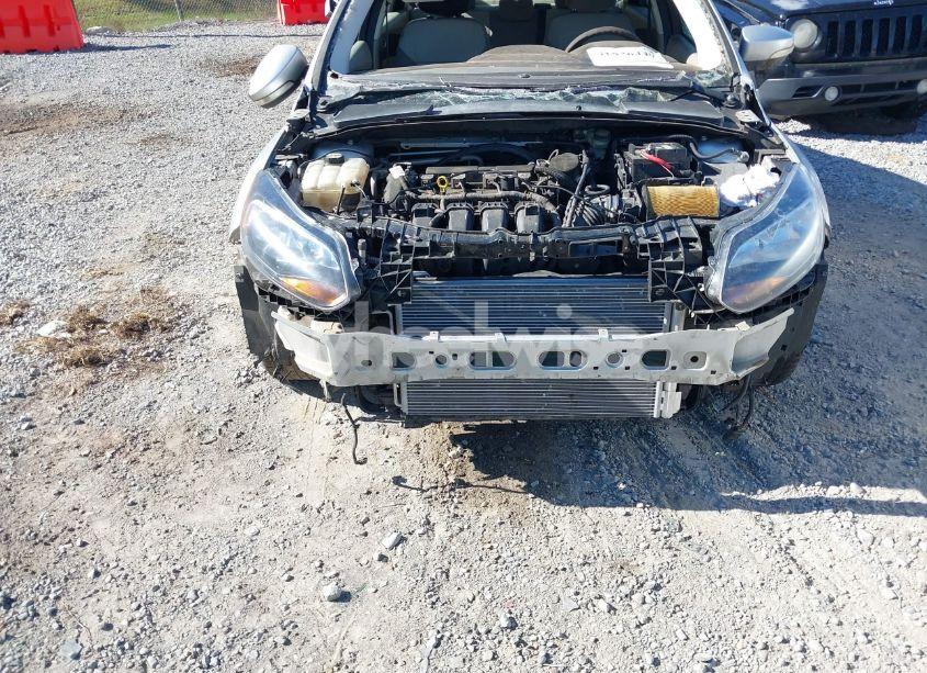 Photo 6 of 2013 Ford Focus SE (VIN 1FADP3F27DL104339)