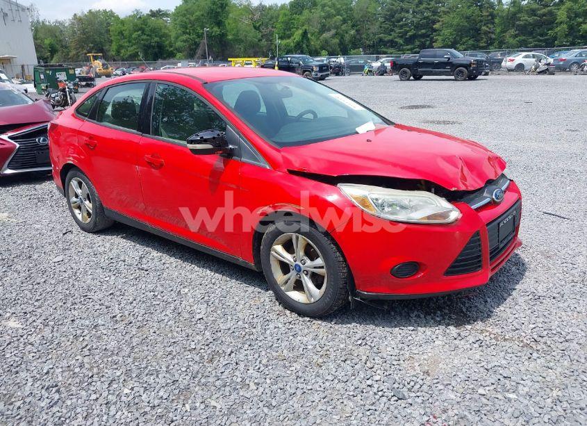 2013 Ford Focus SE (VIN 1FADP3F27DL111050) main photo