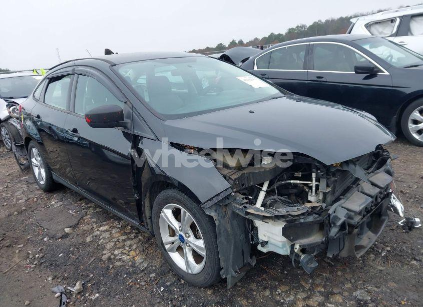 2013 Ford Focus SE (VIN 1FADP3F27DL129273) main photo