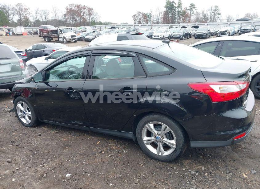 Photo 14 of 2013 Ford Focus SE (VIN 1FADP3F27DL129273)