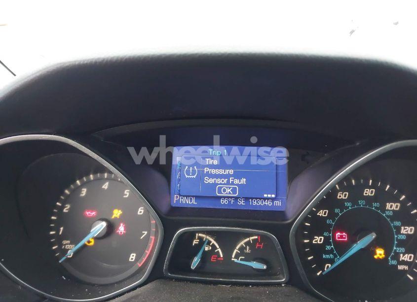 Photo 7 of 2013 Ford Focus SE (VIN 1FADP3F27DL143965)