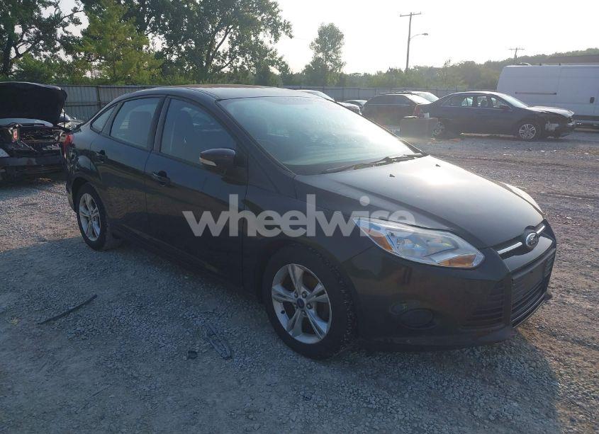 2013 Ford Focus SE (VIN 1FADP3F27DL176013) main photo