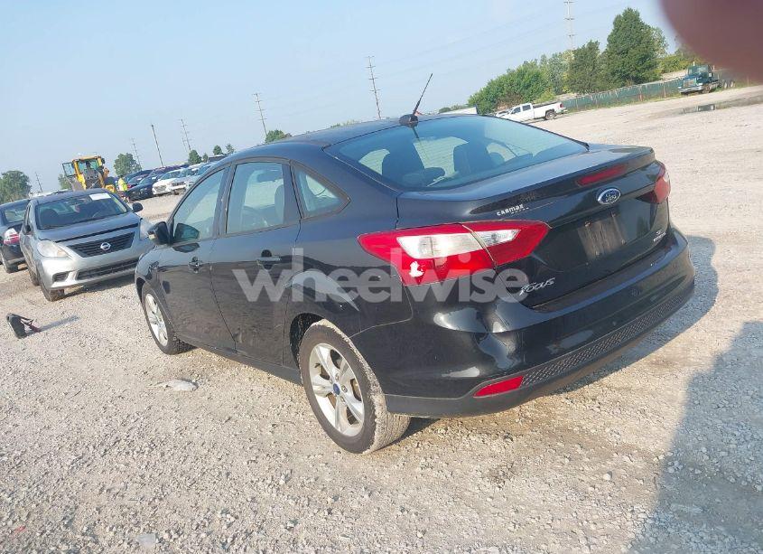 Photo 3 of 2013 Ford Focus SE (VIN 1FADP3F27DL176013)