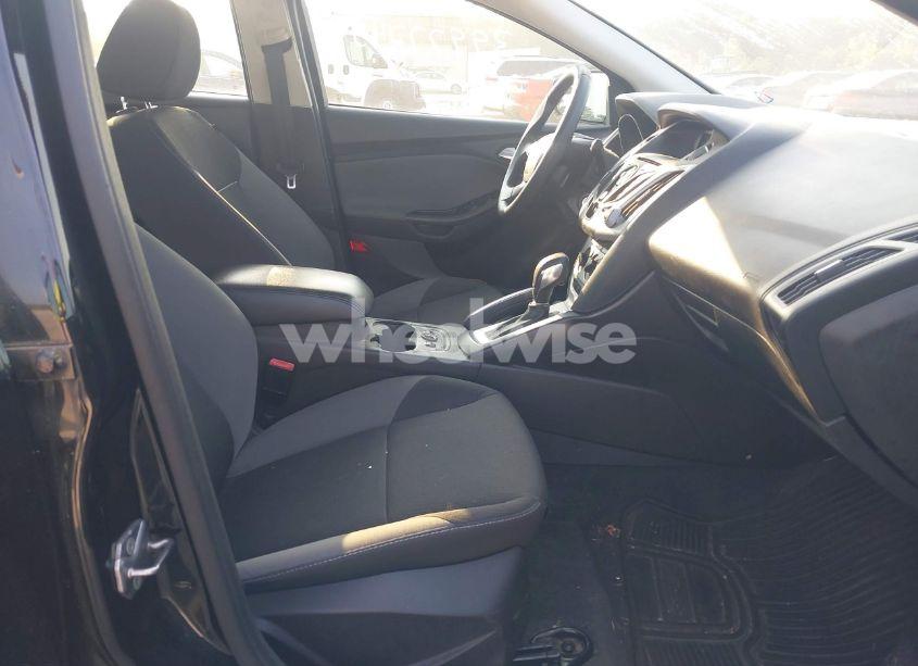 Photo 5 of 2013 Ford Focus SE (VIN 1FADP3F27DL176013)