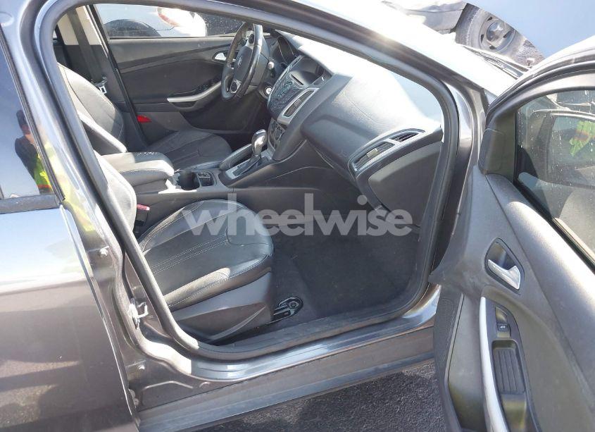 Photo 5 of 2013 Ford Focus SE (VIN 1FADP3F27DL181485)