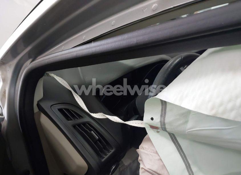 Photo 14 of 2013 Ford Focus SE (VIN 1FADP3F27DL217305)