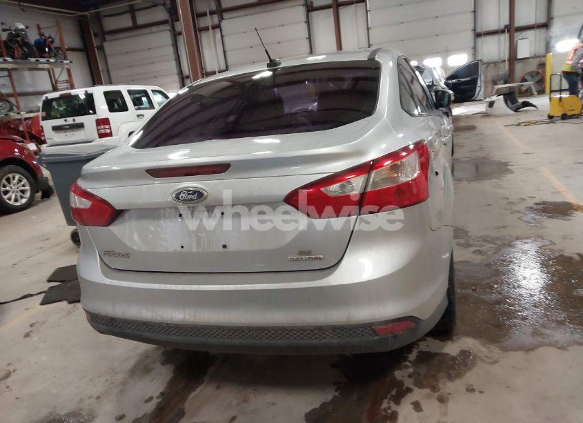 Photo 15 of 2013 Ford Focus SE (VIN 1FADP3F27DL217305)