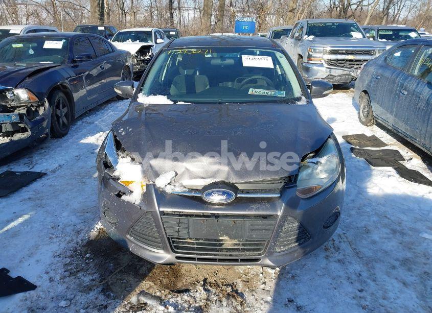 Photo 12 of 2013 Ford Focus SE (VIN 1FADP3F27DL219121)