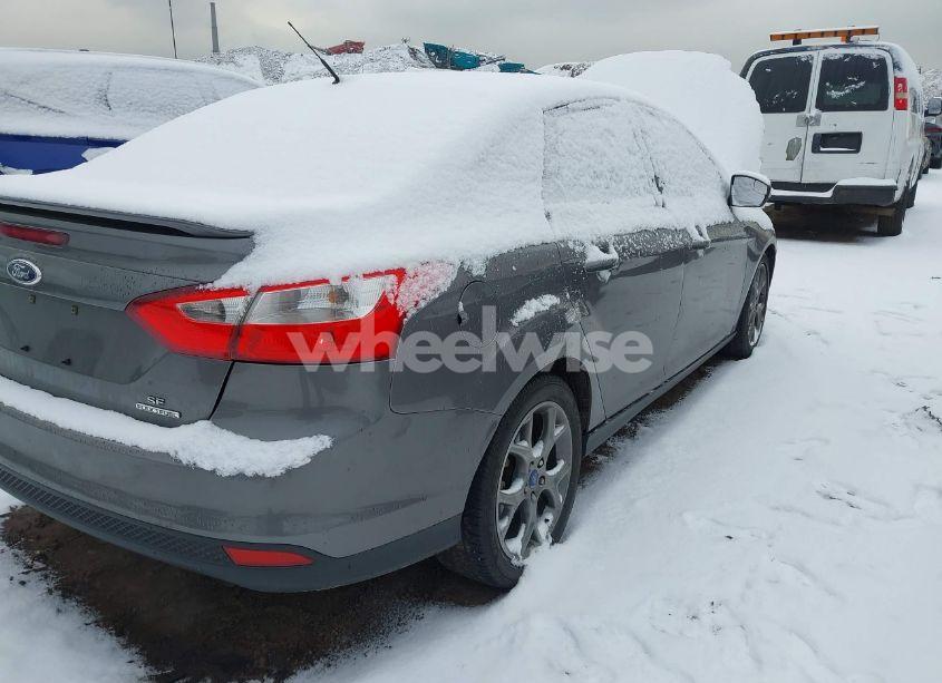 Photo 4 of 2013 Ford Focus SE (VIN 1FADP3F27DL223170)