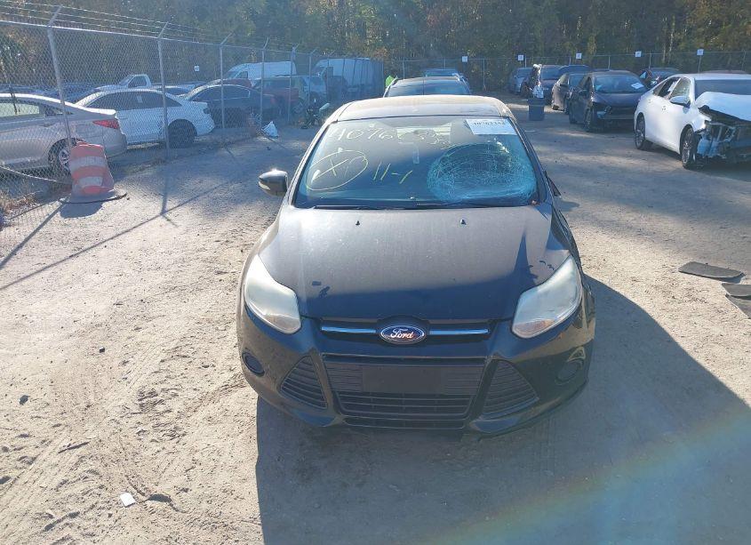 Photo 12 of 2013 Ford Focus SE (VIN 1FADP3F27DL231477)