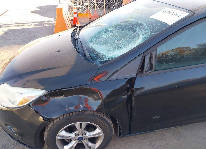 Photo 6 of 2013 Ford Focus SE (VIN 1FADP3F27DL231477)