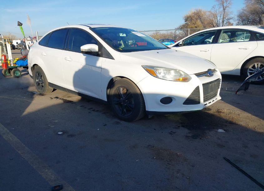 2013 Ford Focus SE (VIN 1FADP3F27DL244441) main photo