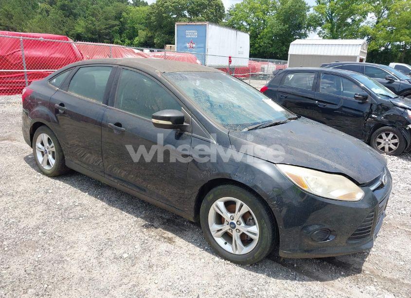 2013 Ford Focus SE (VIN 1FADP3F27DL278668) main photo