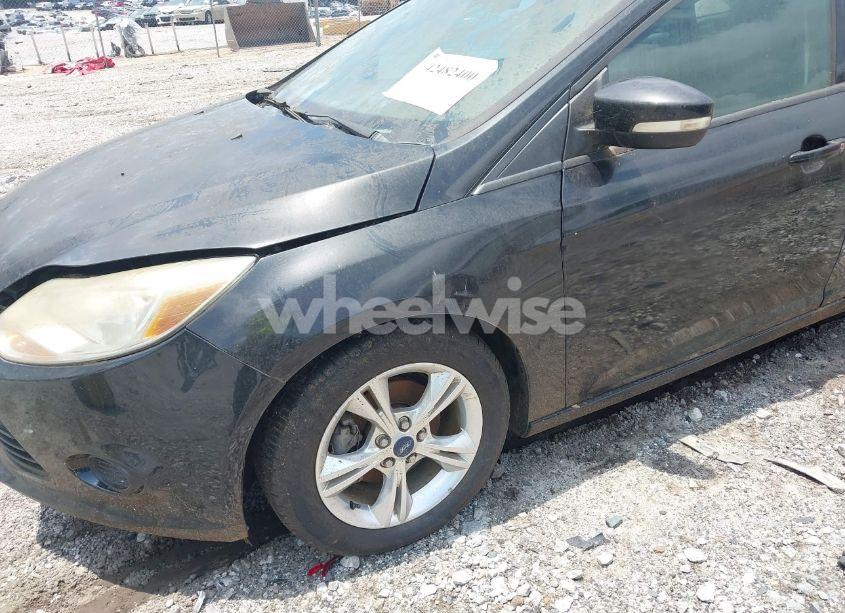 Photo 12 of 2013 Ford Focus SE (VIN 1FADP3F27DL278668)