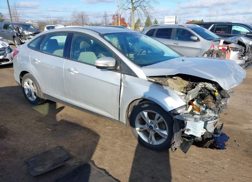 2013 Ford Focus SE (VIN 1FADP3F27DL306713) main photo