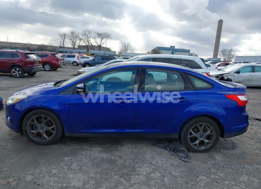 Photo 15 of 2013 Ford Focus SE (VIN 1FADP3F27DL320370)