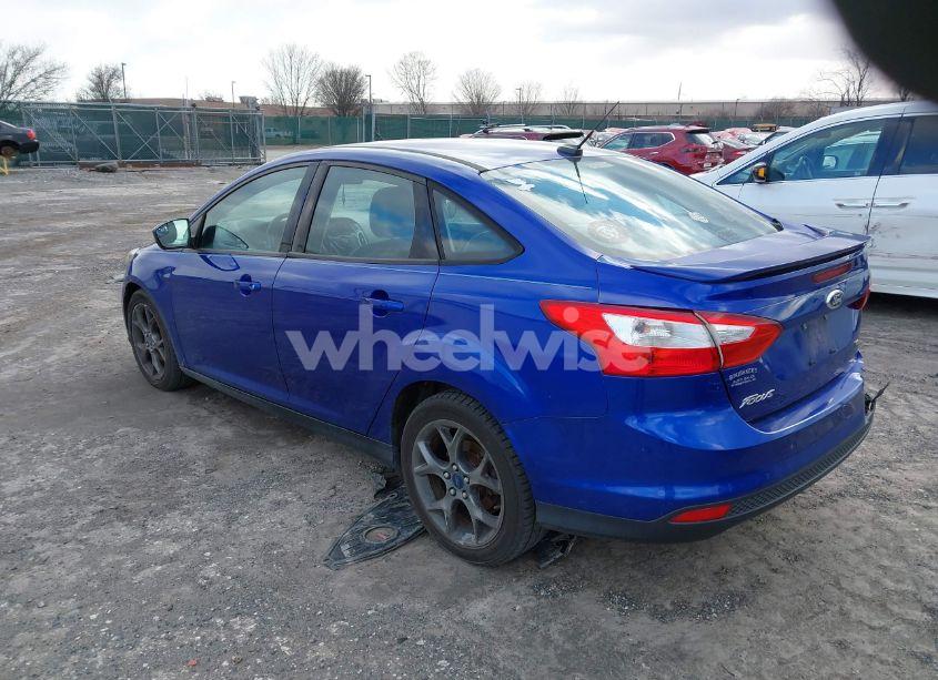 Photo 3 of 2013 Ford Focus SE (VIN 1FADP3F27DL320370)