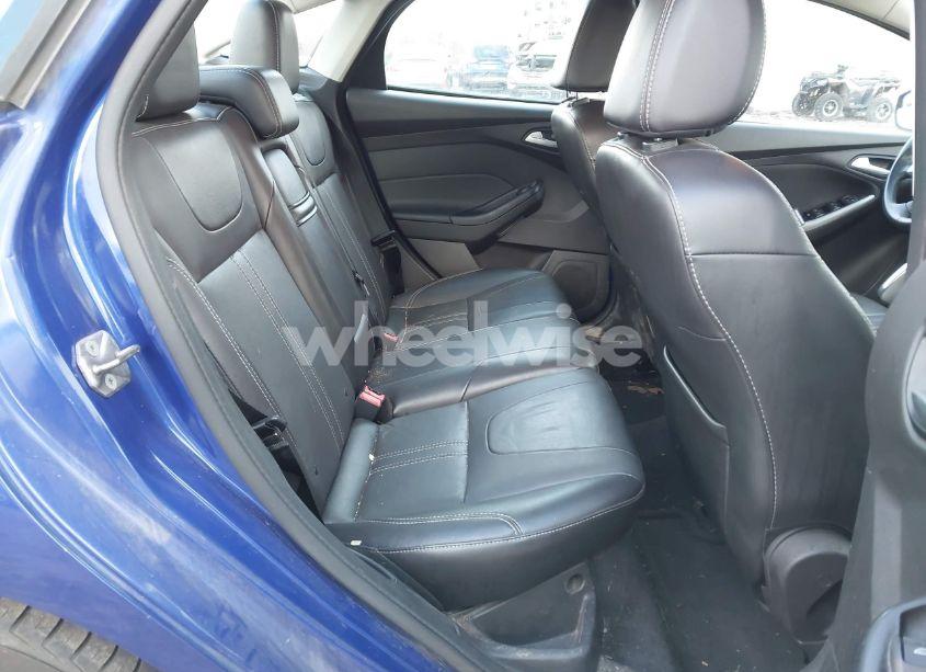 Photo 8 of 2013 Ford Focus SE (VIN 1FADP3F27DL320370)