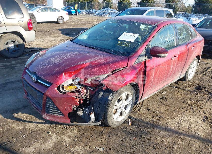 Photo 2 of 2013 Ford Focus SE (VIN 1FADP3F27DL327111)