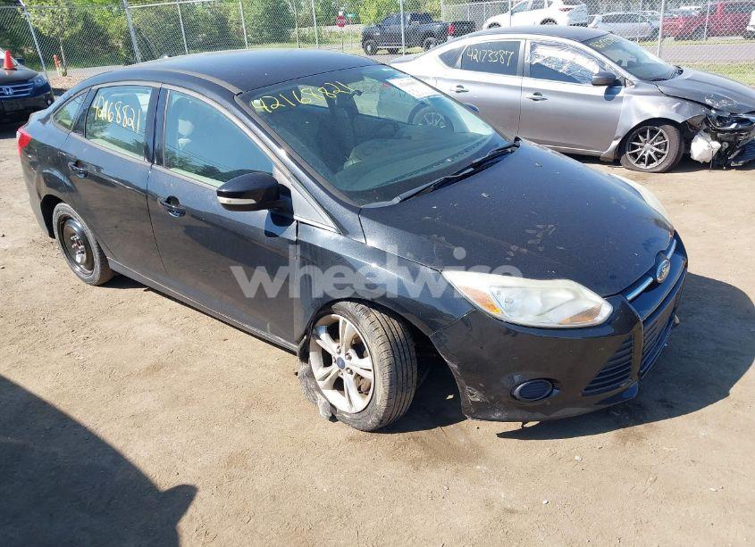 2013 Ford Focus SE (VIN 1FADP3F27DL330672) main photo