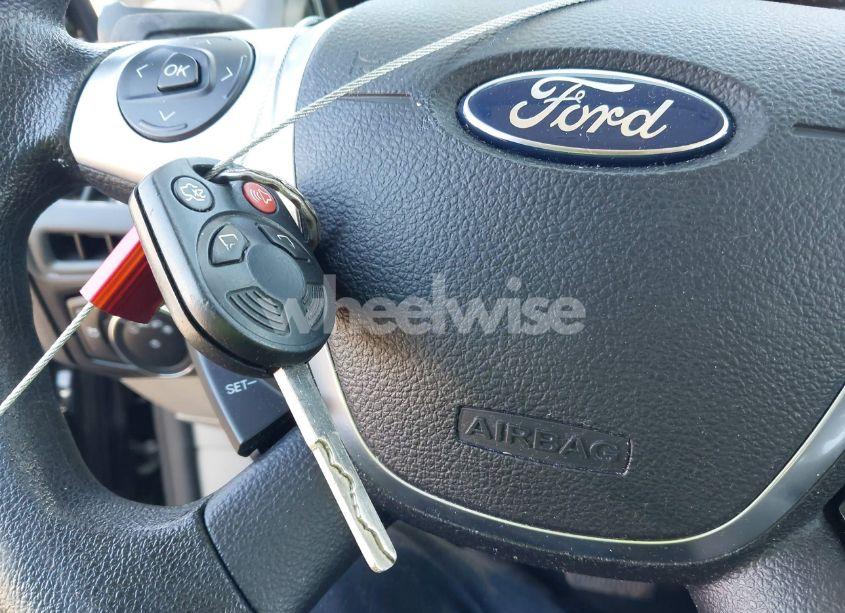 Photo 11 of 2013 Ford Focus SE (VIN 1FADP3F27DL330672)